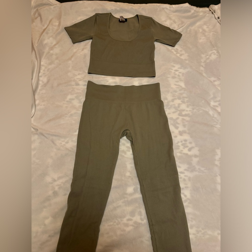 2 piece athleisure set